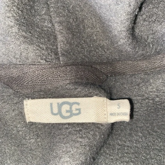 UGG Janni Fleece Wrap Gray Blanket Cardigan Cozy Outerwear Jacket Women’s M